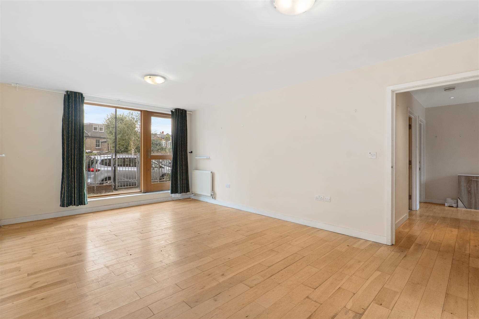 Church Gate Court - Picture 2