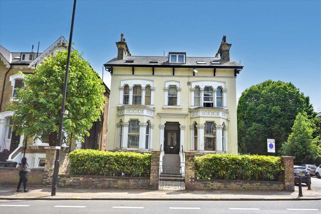 Chiswick High Road